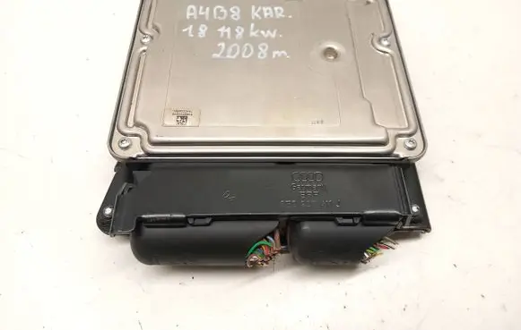 Audi A4 S4 B8 8K Engine control unit/module 8K1907115D 44523701