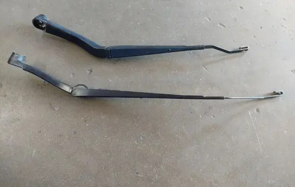 Opel Insignia A Front wiper blade arm 13227399 13227398
