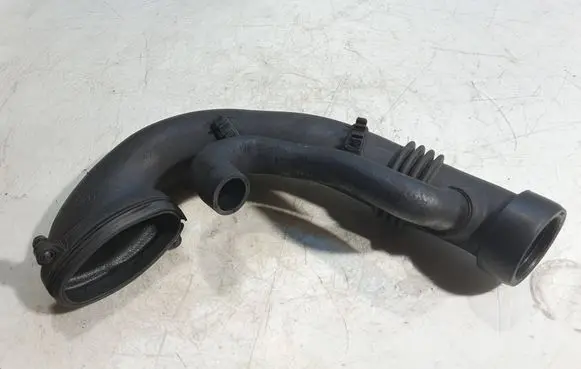 BMW 5 E60 E61 Turbo air intake inlet pipe/hose 7786013 10866710