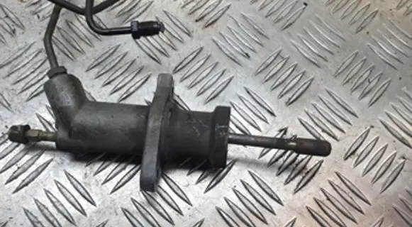 BMW 3 E46 Clutch slave cylinder 6740