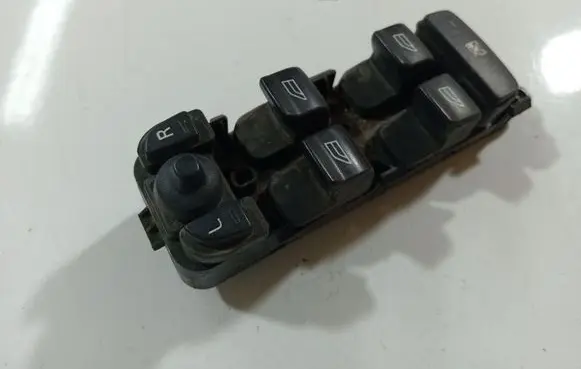 Land Rover Freelander 2 - LR2 Electric window control switch 6G9N14A132AC