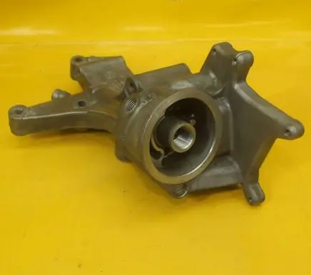 Volkswagen Polo V 6R Oil filter mounting bracket 03F903143H