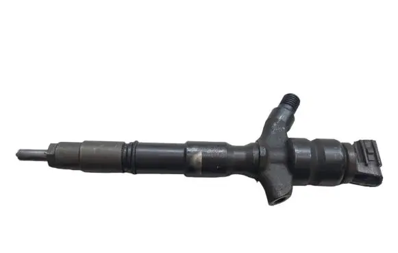 Toyota Hilux (AN10, AN20, AN30) Fuel injector 2367030170