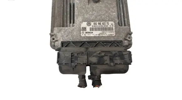 Skoda Octavia Mk2 (1Z) Engine control unit/module 03G906021TG 0281014715 03G906021AB