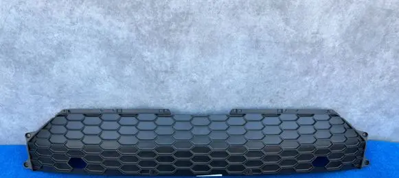 Audi R8 4S Front grill 4S0853037E