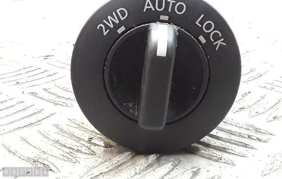 Nissan X-Trail T30 Differential lock switch 