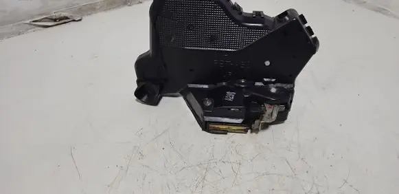 Toyota Corolla E120 E130 Front door lock 