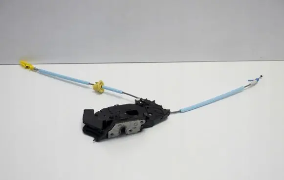 BMW 2 F44 Front door lock 7956148