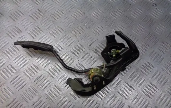 Toyota Corolla Verso E121 Accelerator throttle pedal 78111-35030
