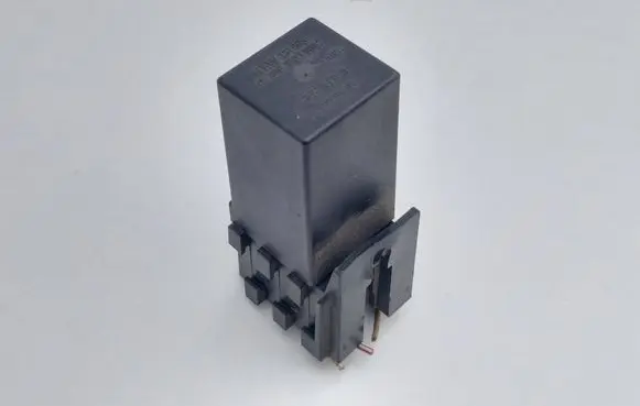 Smart ForTwo I MC01 Other relay 0003503V002 TRW331095