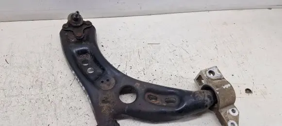 Volkswagen Golf VI Front lower control arm/wishbone