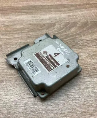 Nissan X-Trail T30 Airbag control unit/module 41650EQ070 A68000U06