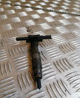 Renault Espace III Fuel injector 7700875036