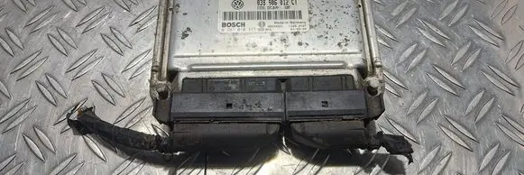 Volkswagen Polo Engine control unit/module 038906012CT 28SA4521 0281010377