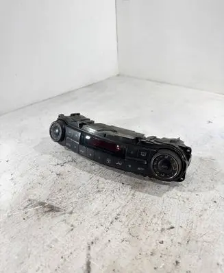 Mercedes-Benz E W211 Climate control unit 2118301285 00042204