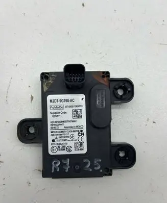 Ford Bronco Distronic sensor radar M2DT9G768AC G261Y
