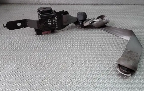 Chrysler Voyager Third row seat belt 