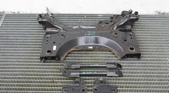 Opel Vivaro Front subframe 30012402