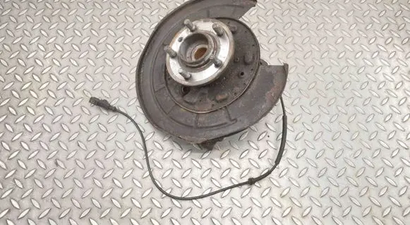Land Rover Discovery 4 - LR4 Rear wheel hub