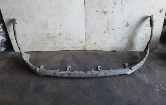 KIA Sportage Front bumper splitter molding