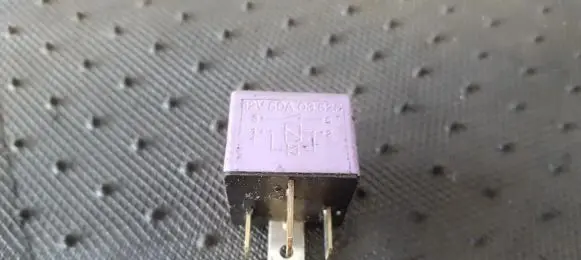 Renault Megane I Other relay 12V50A03525 12V50A03.525