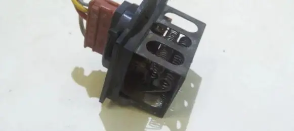 Citroen Berlingo Heater blower motor/fan resistor 848309a