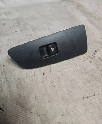 BMW 1 E81 E87 Electric window control switch 6935534 A979800085