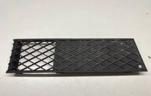 BMW 7 E65 E66 Front bumper lower grill 7186506 51117186506