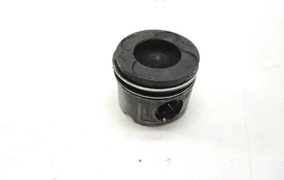 BMW 3 E90 E91 Piston 0840C