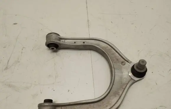 BMW iX Front upper control arm/wishbone 6883116