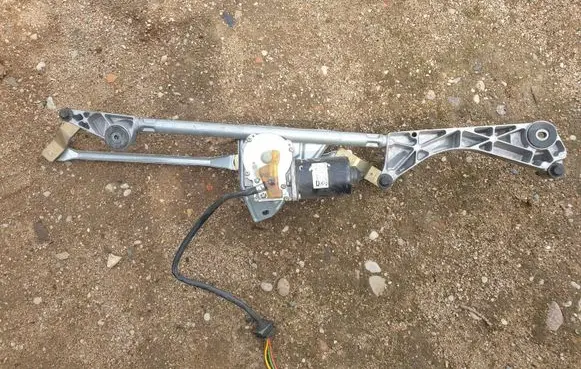 Mercedes-Benz C W203 Front wiper linkage and motor 404518 A2038100312 4062A