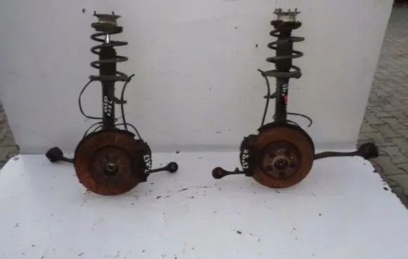 BMW X3 E83 Front wheel hub spindle knuckle
