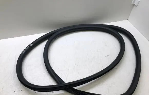 Citroen DS3 Front door rubber seal 