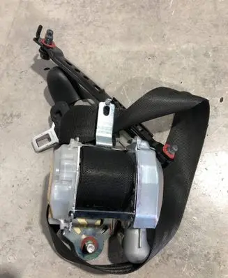 Hyundai i40 Front seatbelt 888103Z000RY