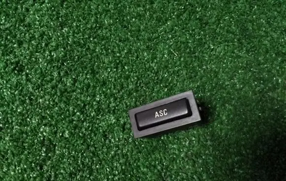 Traction control (ASR) switch
