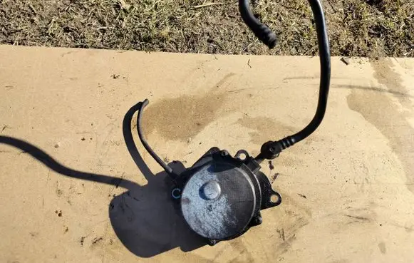 Renault Espace IV Vacuum pump 8973079821 7000040200 02T2820026