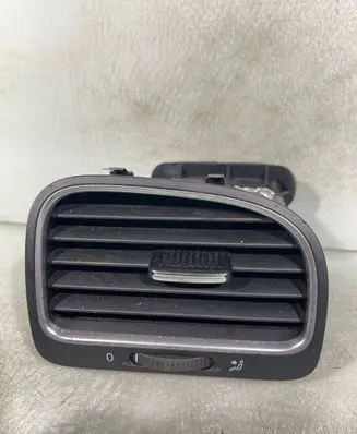 Volkswagen Golf VI Dashboard side air vent grill/cover trim 5k0819710c 5k0819704