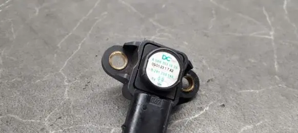 Mercedes-Benz A W169 Air pressure sensor 0261230140