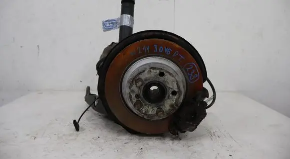 Mercedes-Benz E W211 Rear wheel hub spindle/knuckle