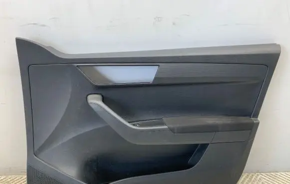 Skoda Fabia Mk3 (NJ) Front door card panel trim 