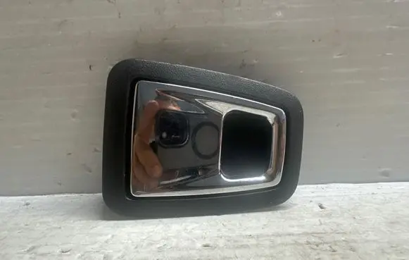 Volvo XC90 Tie down hook / loop 39833826