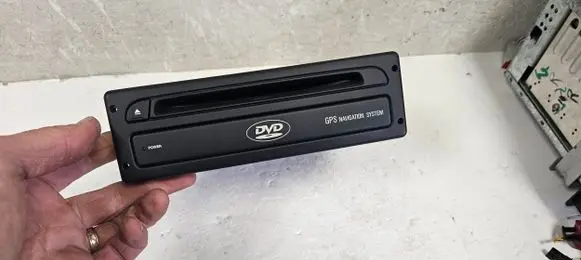 Navigation unit CD/DVD player