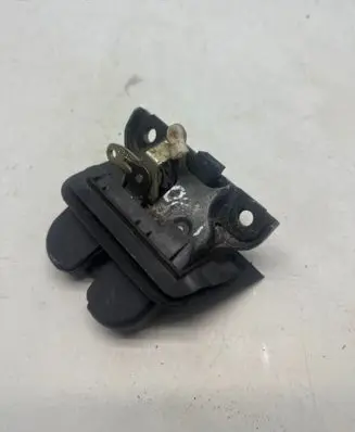 Audi A3 S3 8L Tailgate/trunk/boot lock/catch/latch 8P3827505