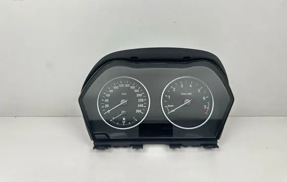 BMW 1 F20 F21 Speedometer (instrument cluster) 17649411