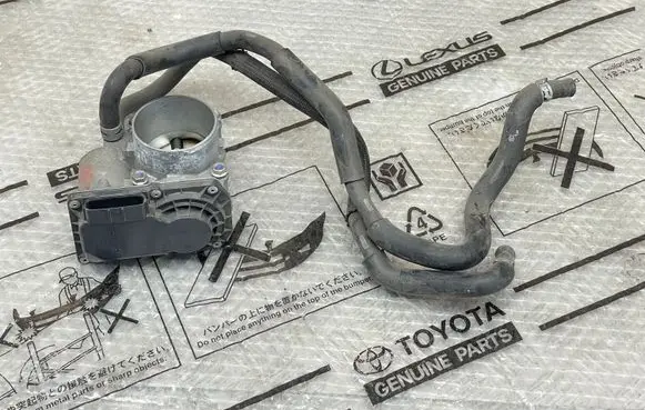Toyota Prius (XW50) Throttle valve 2203037060