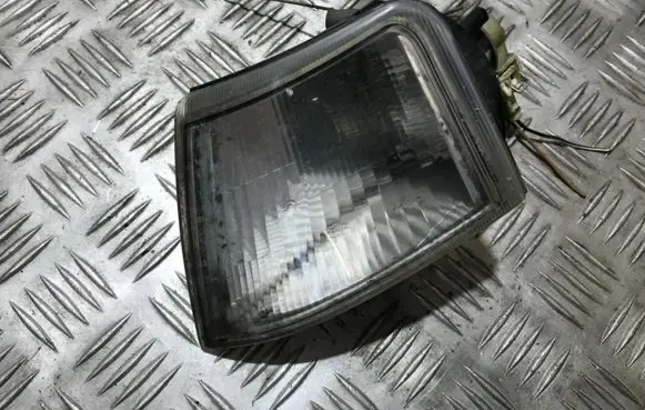 Seat Toledo I (1L) Front indicator light 961591