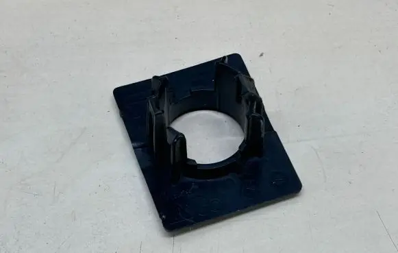 Porsche Cayenne (92A) Rear parking sensor holder (PDC) 7P5807596A