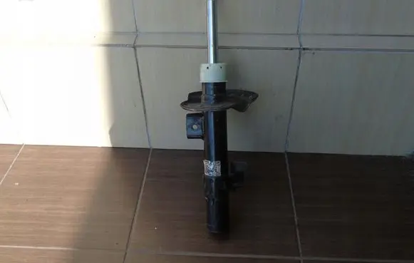 Opel Zafira B Front shock absorber/damper