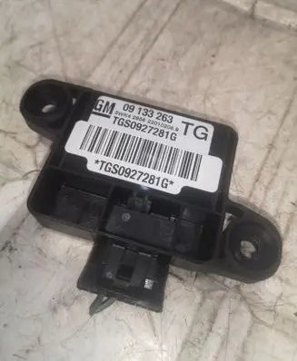 Opel Zafira A Airbag deployment crash/impact sensor 09133263 5WK42856