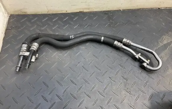 BMW 3 E92 E93 Oil cooling pipe 7567208